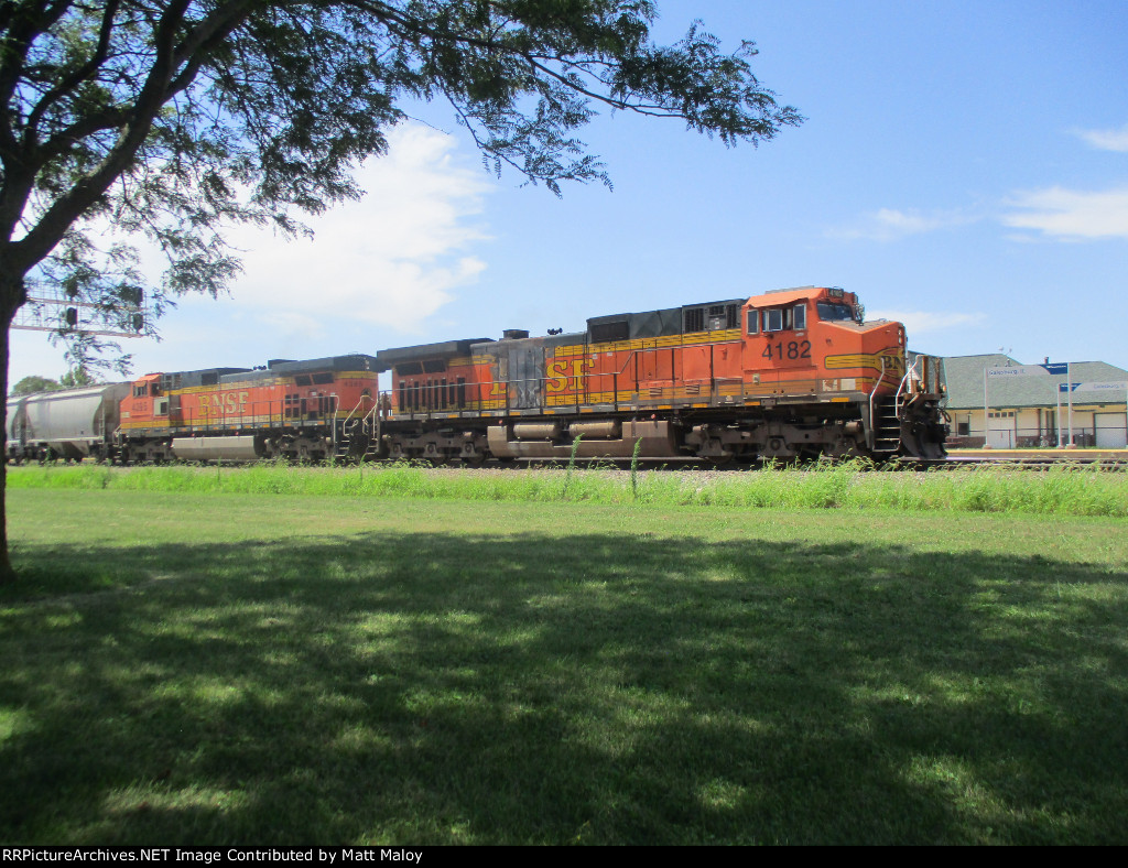 BNSF 4182